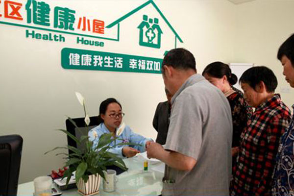 健康小屋對(duì)個(gè)人進(jìn)行檢測(cè)、分析、評(píng)估和干預(yù)全面管理的過程 健康小屋對(duì)個(gè)人進(jìn)行檢測(cè)、分析、評(píng)估和干預(yù)全面管理的過程